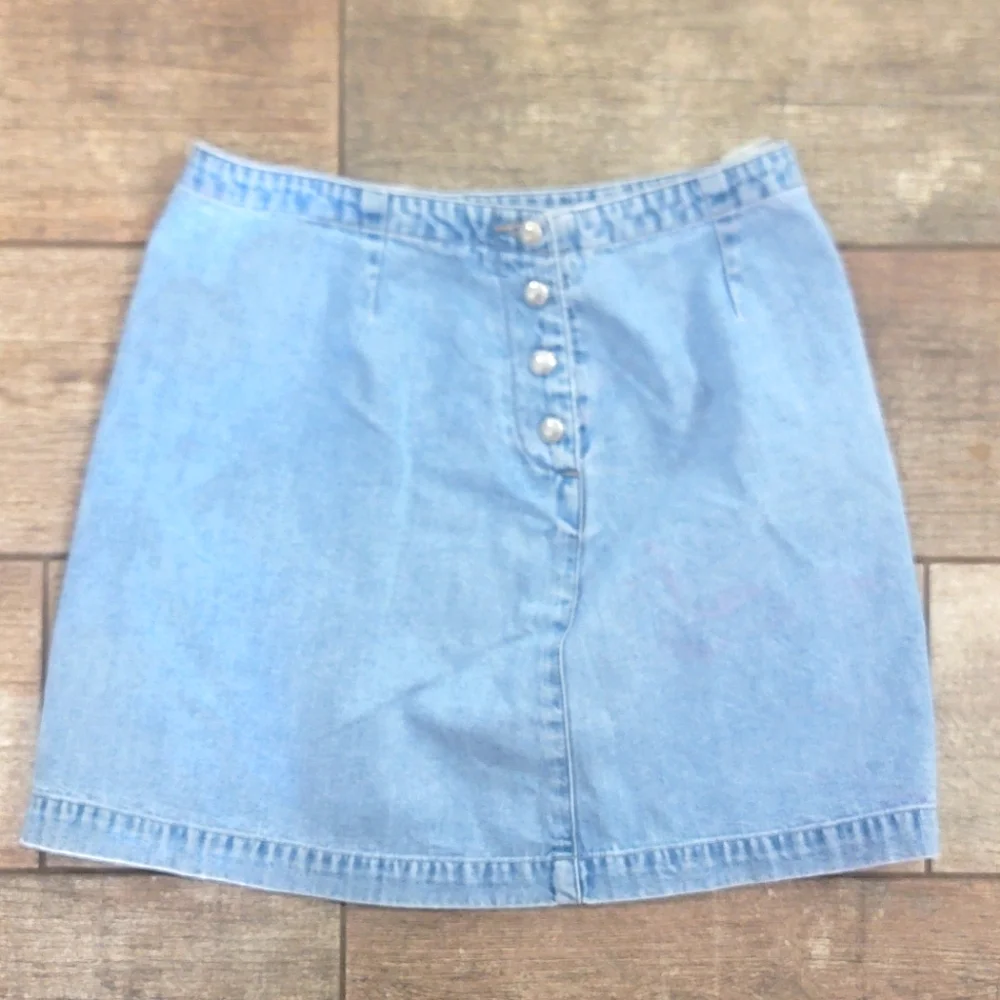 GAP WOMENS SHORT Y2K BUTTON FRONT DENIM JEAN SKIRT SIZE 6/28 - Picture 1 of 5
